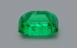 Minor Oil Vivid Green Emerald - 1.44 Carats - Image 4