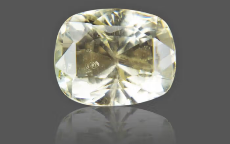 007.png Yellow Sapphire - 3.43 Carat - Image 1