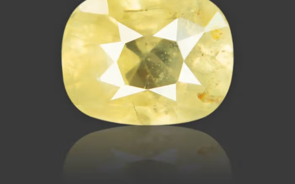 194-8.png Yellow Sapphire - 6.85 Carat - Image 1