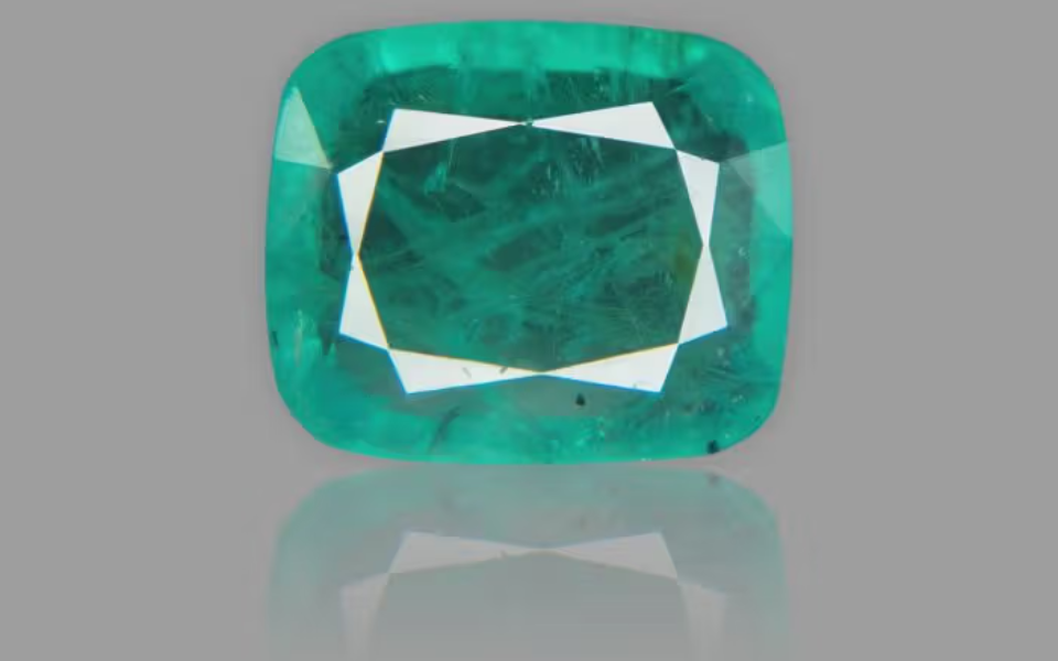211-53.png Emerald - 5.67 Carat - Image 1