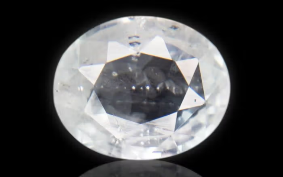 211-76.png White Sapphire - 5.68 Carat - Image 1