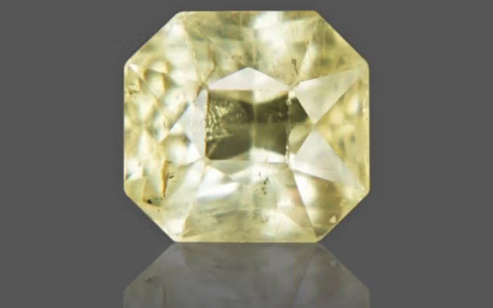 30.png Yellow Sapphire - 4.67 Carat - Image 1