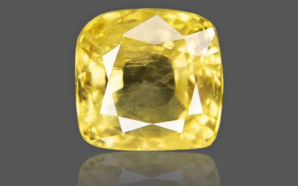 42.png Yellow Sapphire - 4.73 Carat - Image 1