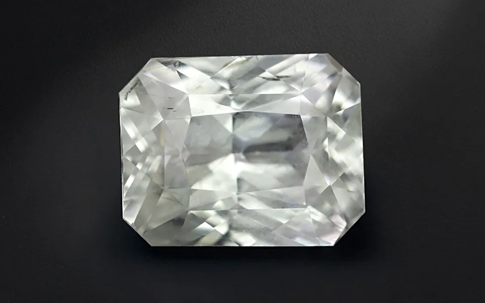gp156038-1-301225.webp White Sapphire - 5.33 Carats - Image 1