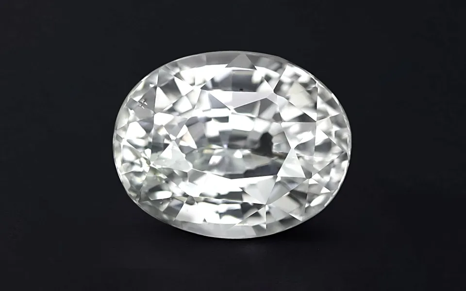 gp160833-1-230626.webp White Sapphire 9x7 MM - 3.41 Carats - Image 1