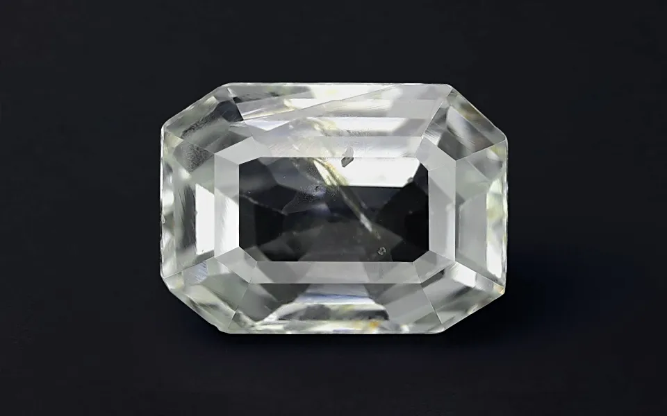 gp160948-1-260626-1.webp White Sapphire - 4.05 Carats - Image 1