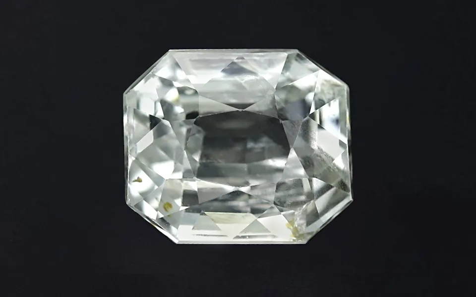 gp160949-1-260626.webp White Sapphire - 4.45 Carats - Image 1