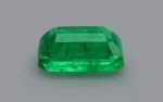 Minor Oil Vivid Green Emerald - 4.08 Carats - Image 4