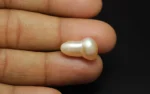 Natural Pearl - 9.38 Carats - Image 2