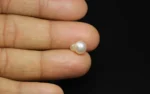 Natural Pearl - 2.93 Carats - Image 2