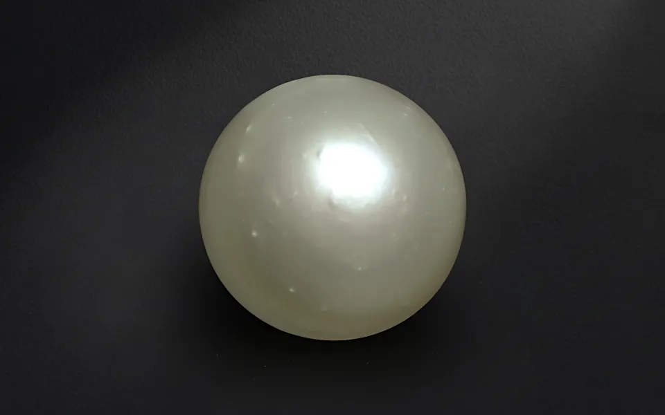 gp159634-1-190526 Natural Pearl - 2.78 Carats - Image 1