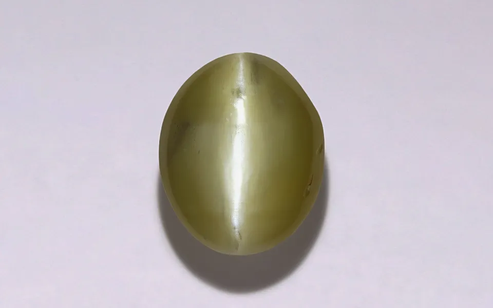 gp163916-1-290926 Chrysoberyl Cat's Eye 12x10 MM - 6.81 Carats - Image 1