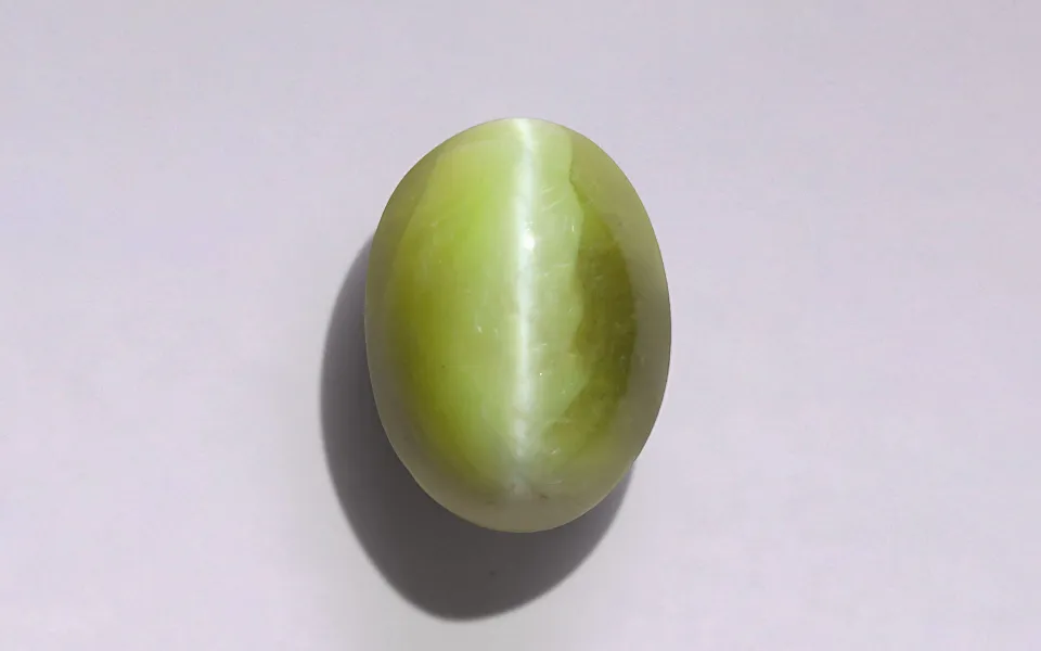 gp163921-1-290926 Chrysoberyl Cat's Eye 14x10 MM - 10.86 Carats - Image 1