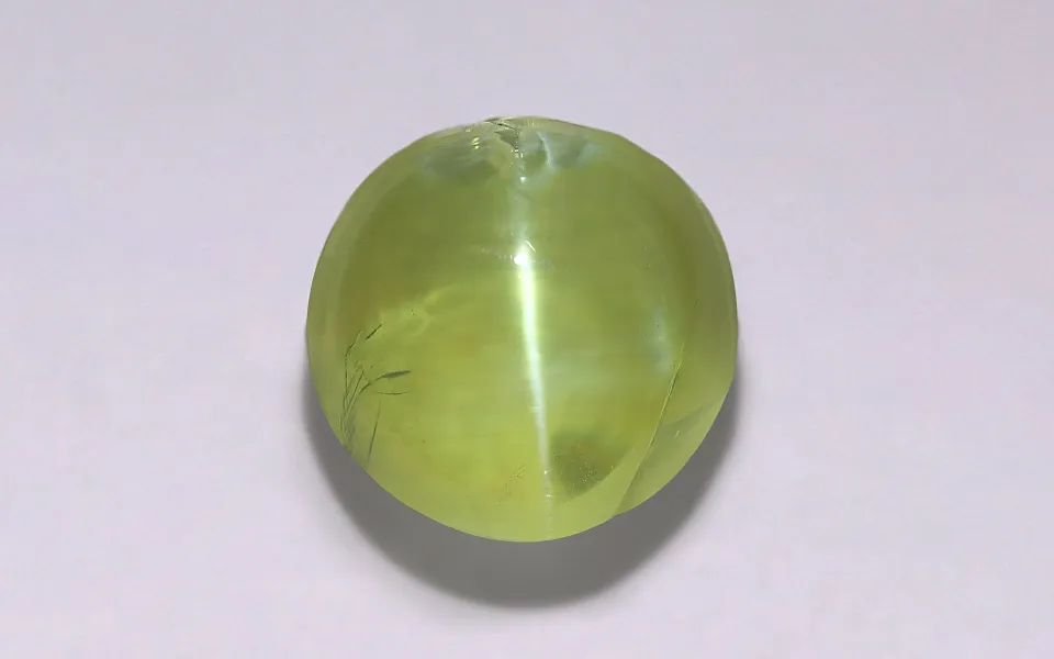gp163943-1-300926 Chrysoberyl Cat's Eye 8.5 MM - 5.07 Carats - Image 1