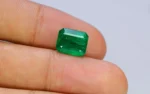 Deep Green Emerald - 3.71 Carats - Image 2